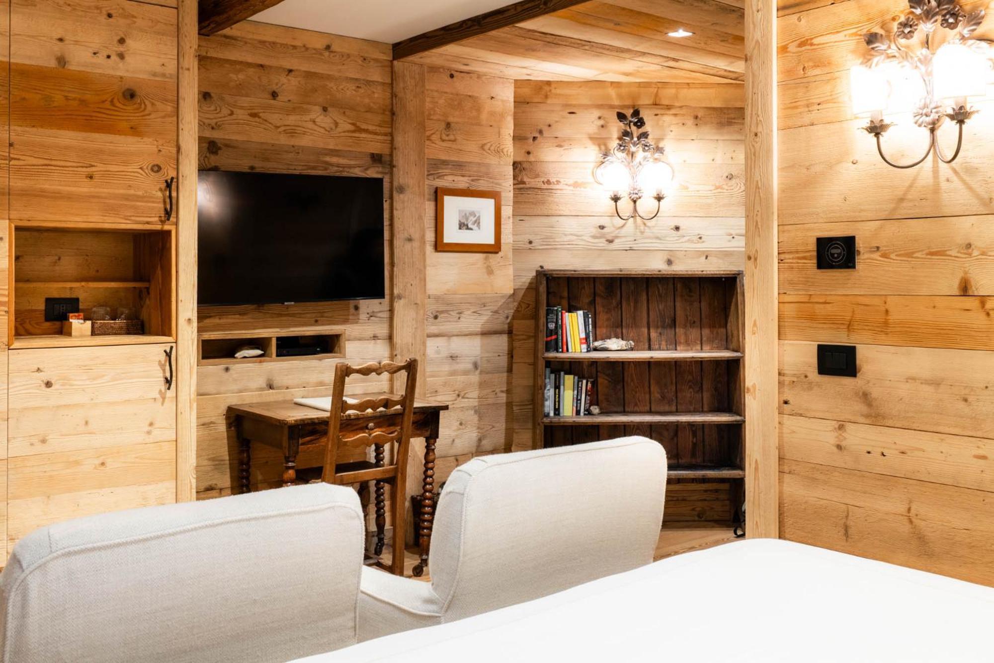 Auberge De La Maison Courmayeur Exteriér fotografie