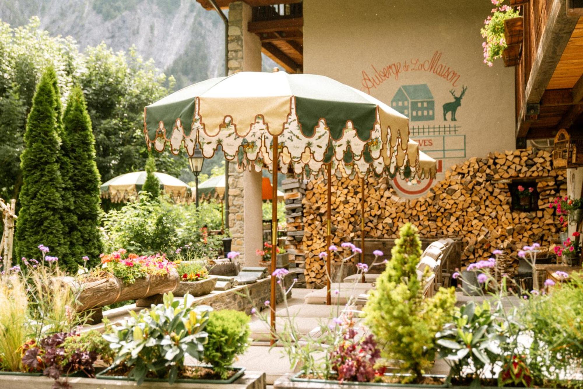 Auberge De La Maison Courmayeur Exteriér fotografie